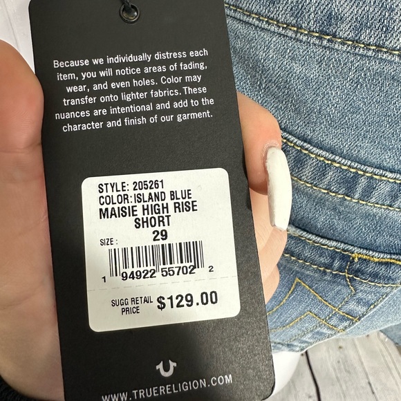 True Religion Maisie Shorts. - Picture 5 of 6